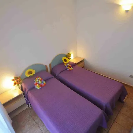 Paradiso Apartment *