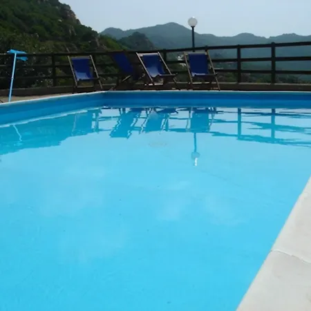Apartment Paradiso